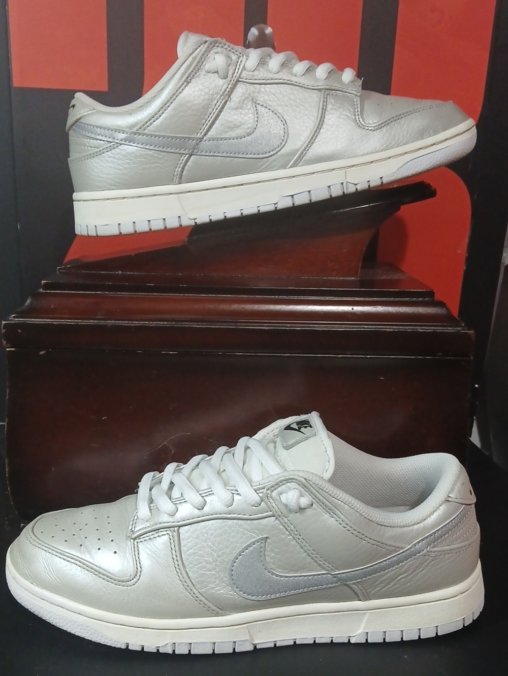 Nike Dunk Low SE 'Metallic Silver' Mens Size-9.5, 100%AUTHENTIC!
